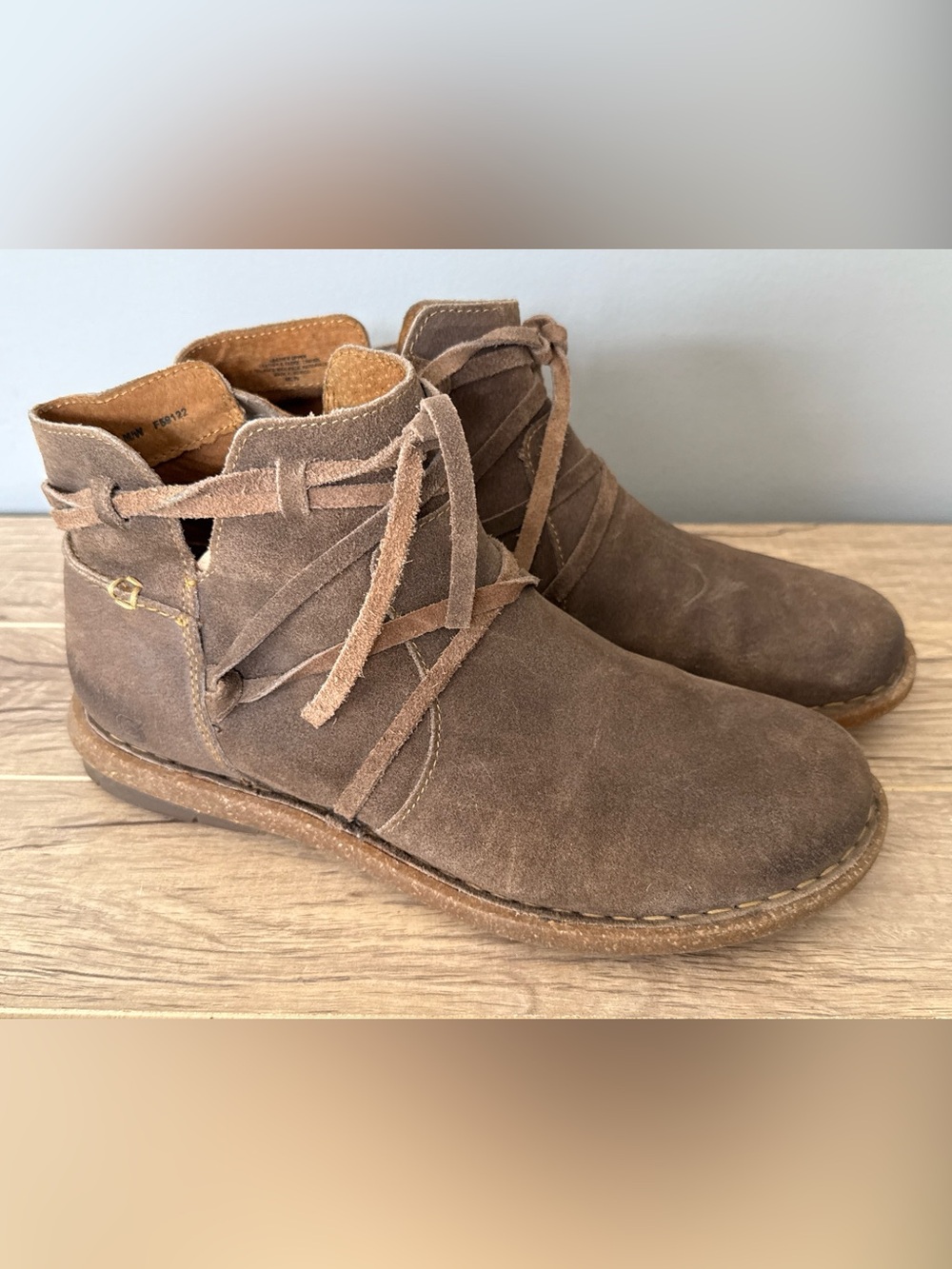 BORN Tarklin Ankle Bootie F59122 Distressed Brown Suede Leather Strappy Women 10
